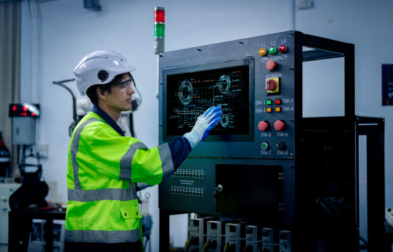 แนวโน้มเทคโนโลยีตู้ PLC ในยุคอุตสาหกรรม 4.0